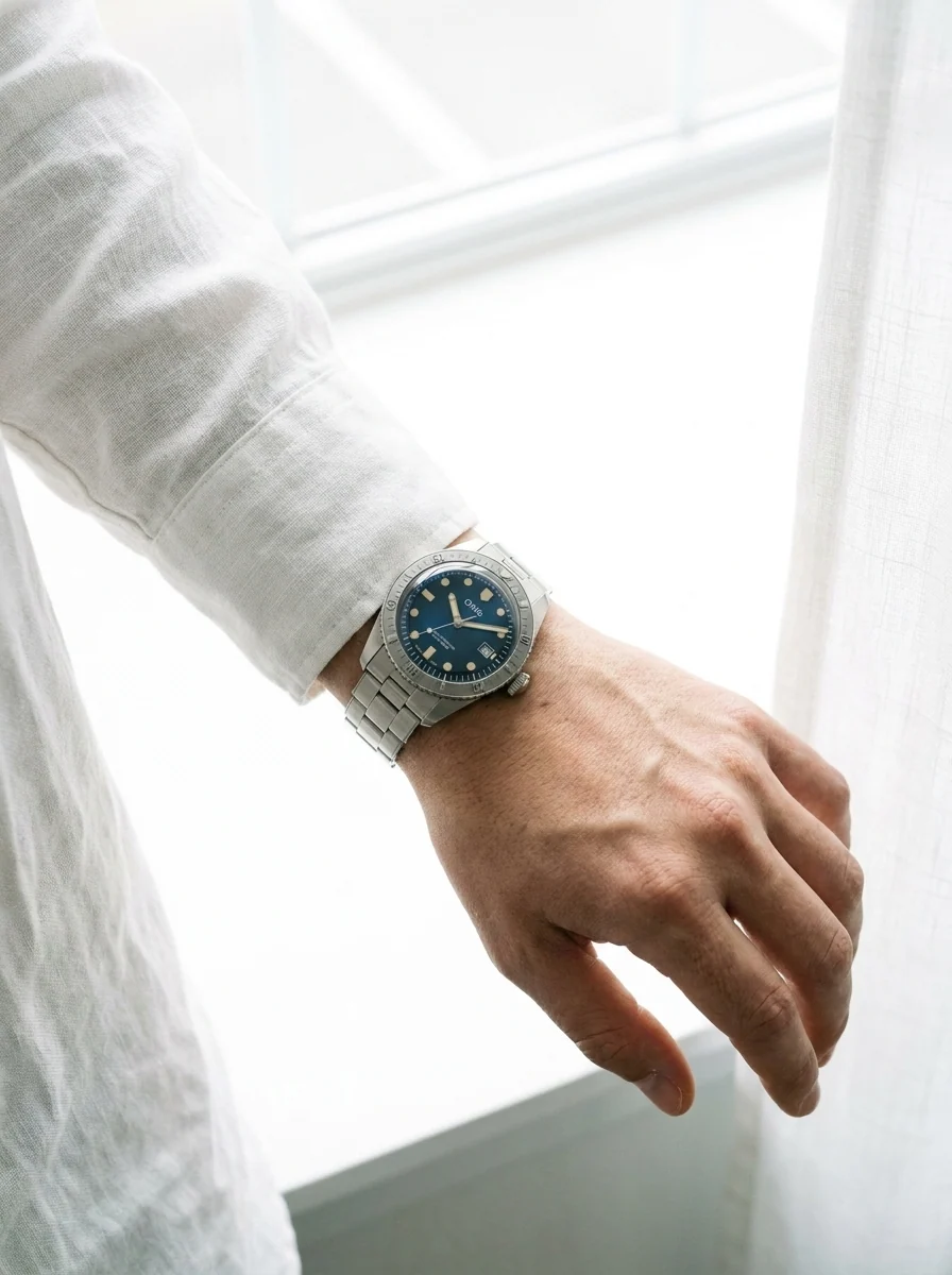 Steel dive watch — OUTPUT · ON MODEL